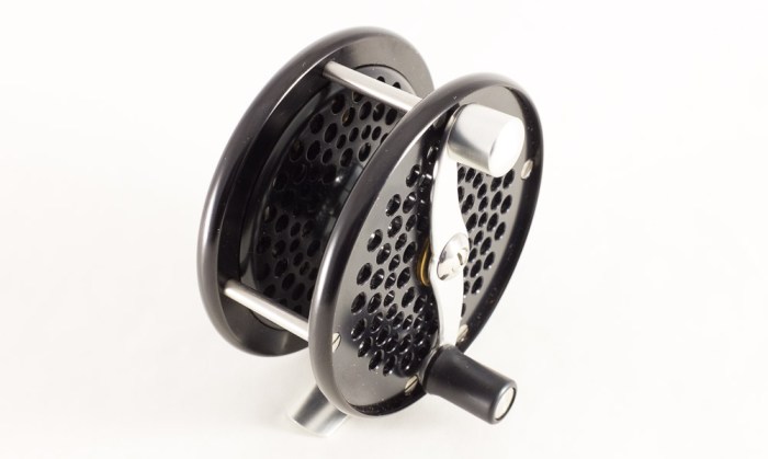 MohlinTroutLHWallBlack-8