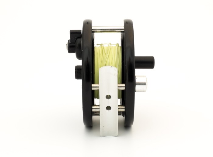 MohlinSeaTroutNarrowAllBlack-12