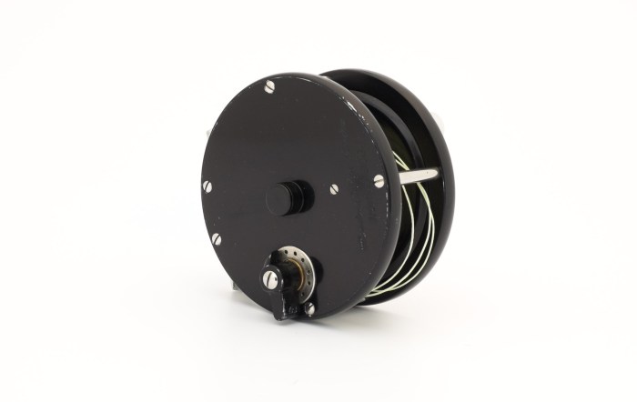 MohlinSeaTroutNarrowAllBlack-4